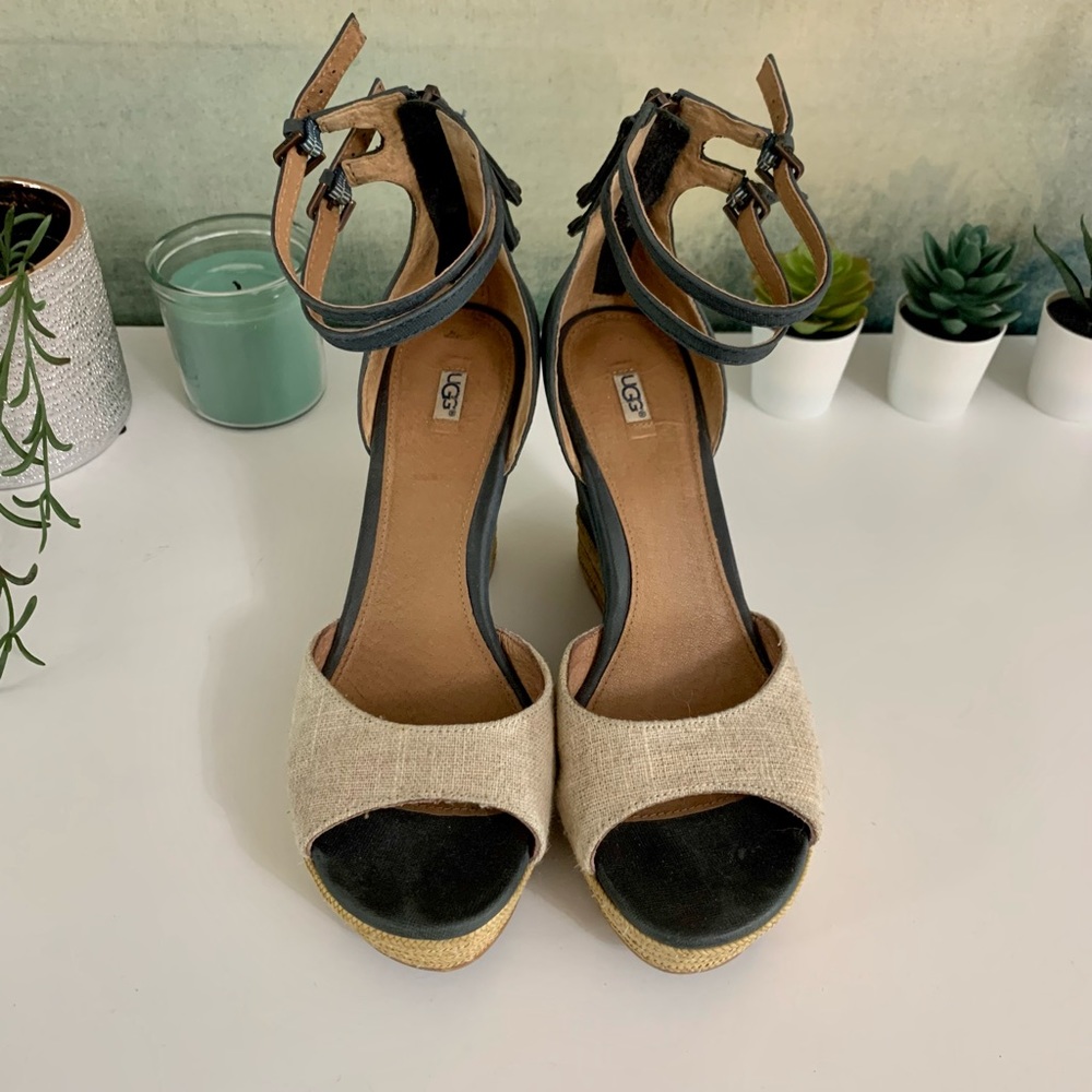 SOLD UGG Wedge Linen and Leather Sandal Size 9